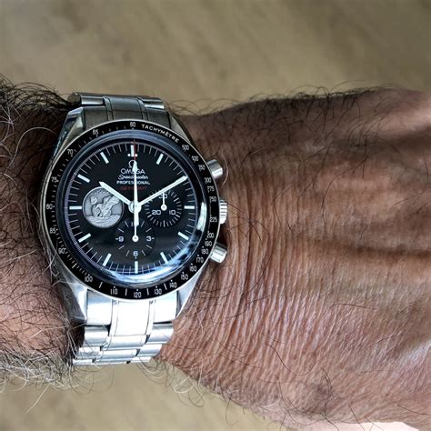 Speedmaster Moonwatch Professional 42 mm, steel on steel.